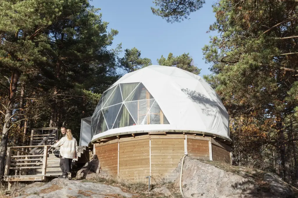 glamping igloo