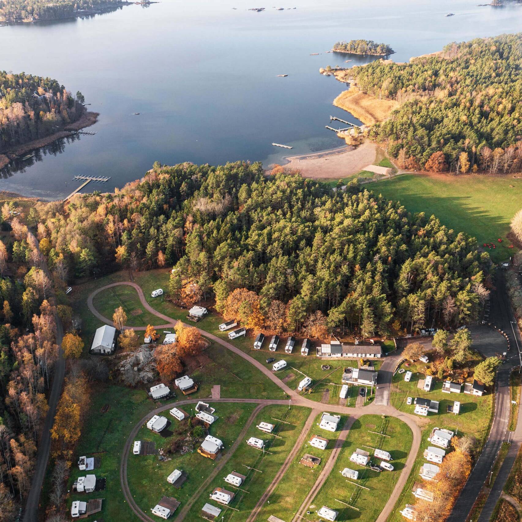 drönarbild över jogersö eco camp